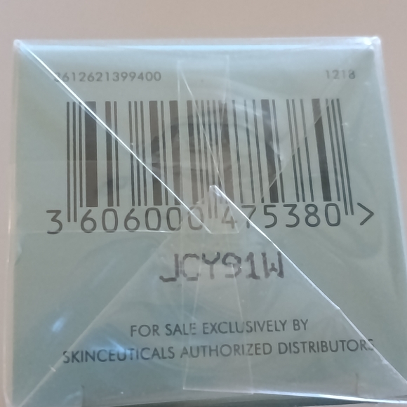 SkinCeuticals Resveratrol B E - Light Blue Packaging - Picture 2 of 3